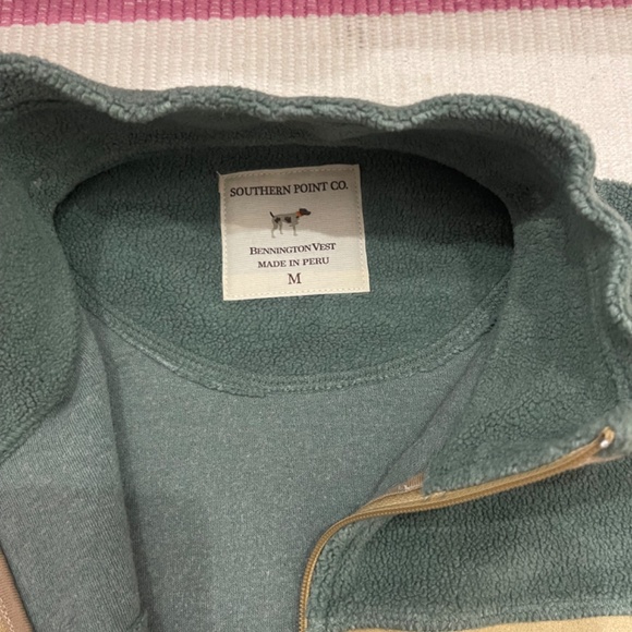 Southern Point vest size medium - Picture 2 of 3
